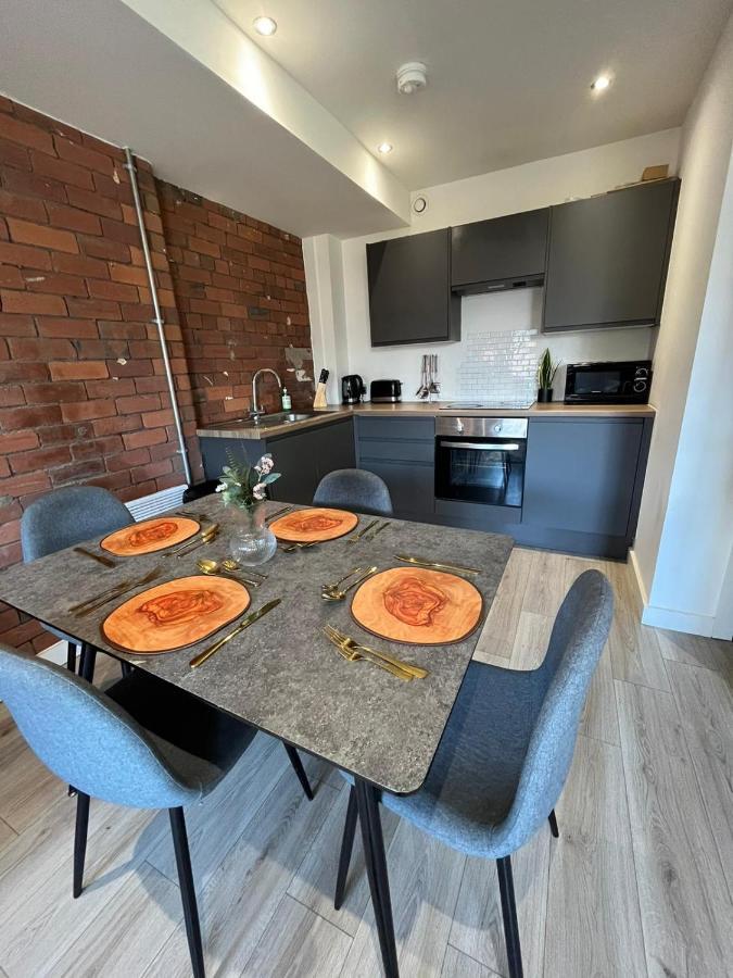 Bliss - Contractor 320 Bradford (West Yorkshire)